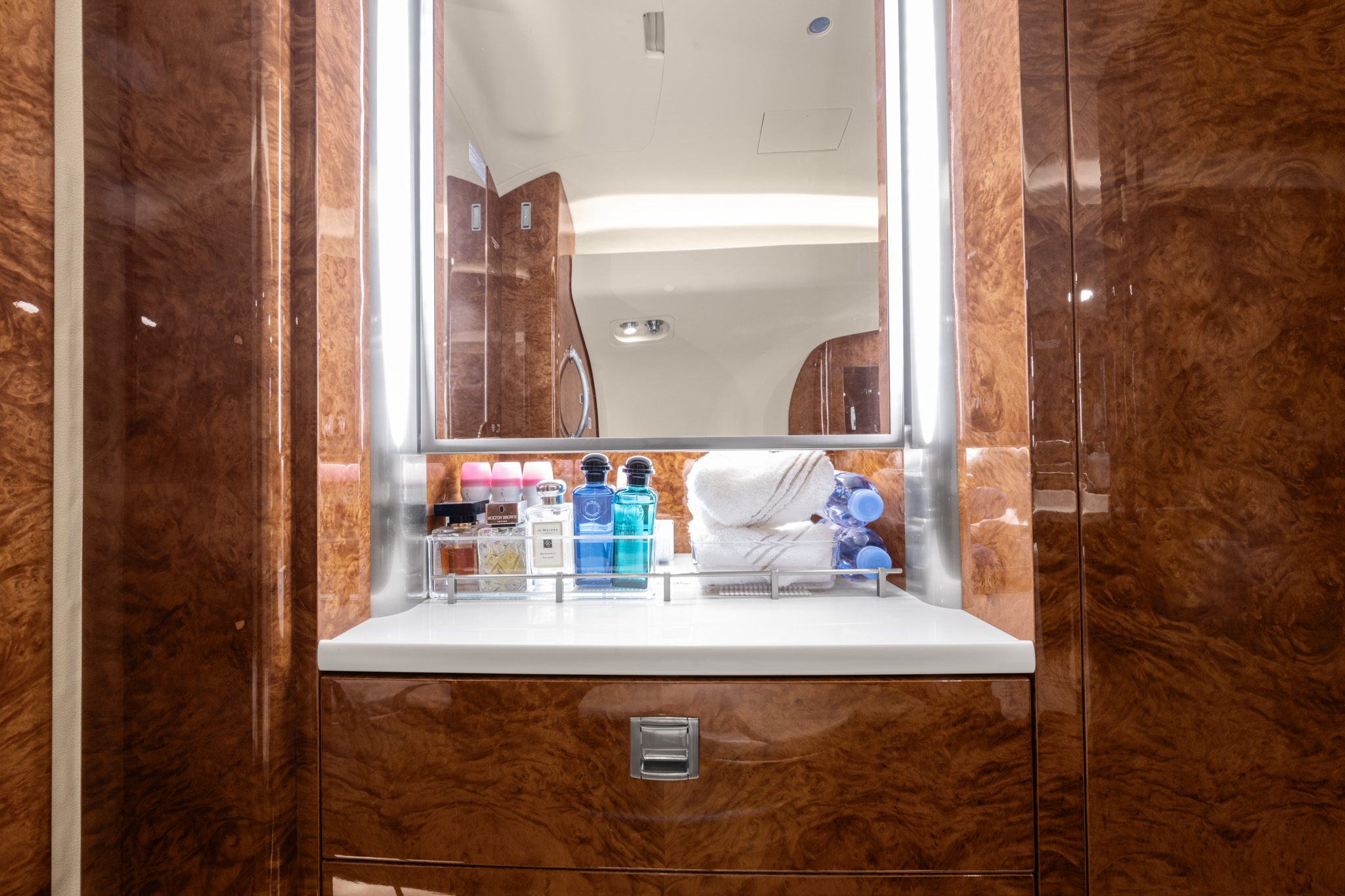 Photo of the Falcon 7x G-SPTX