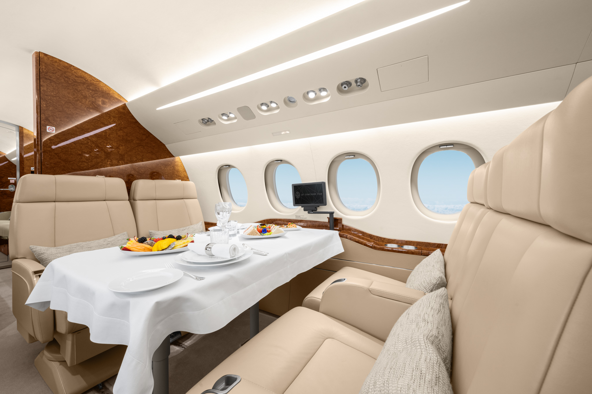 Photo of the Falcon 7x G-SPTX