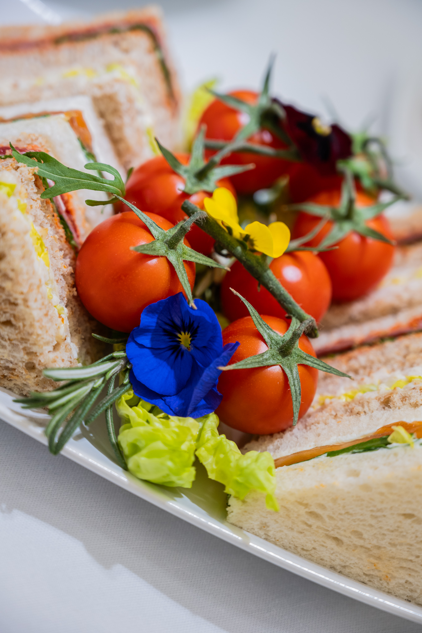 Photo of food on a Falcon 7x G-SPTX