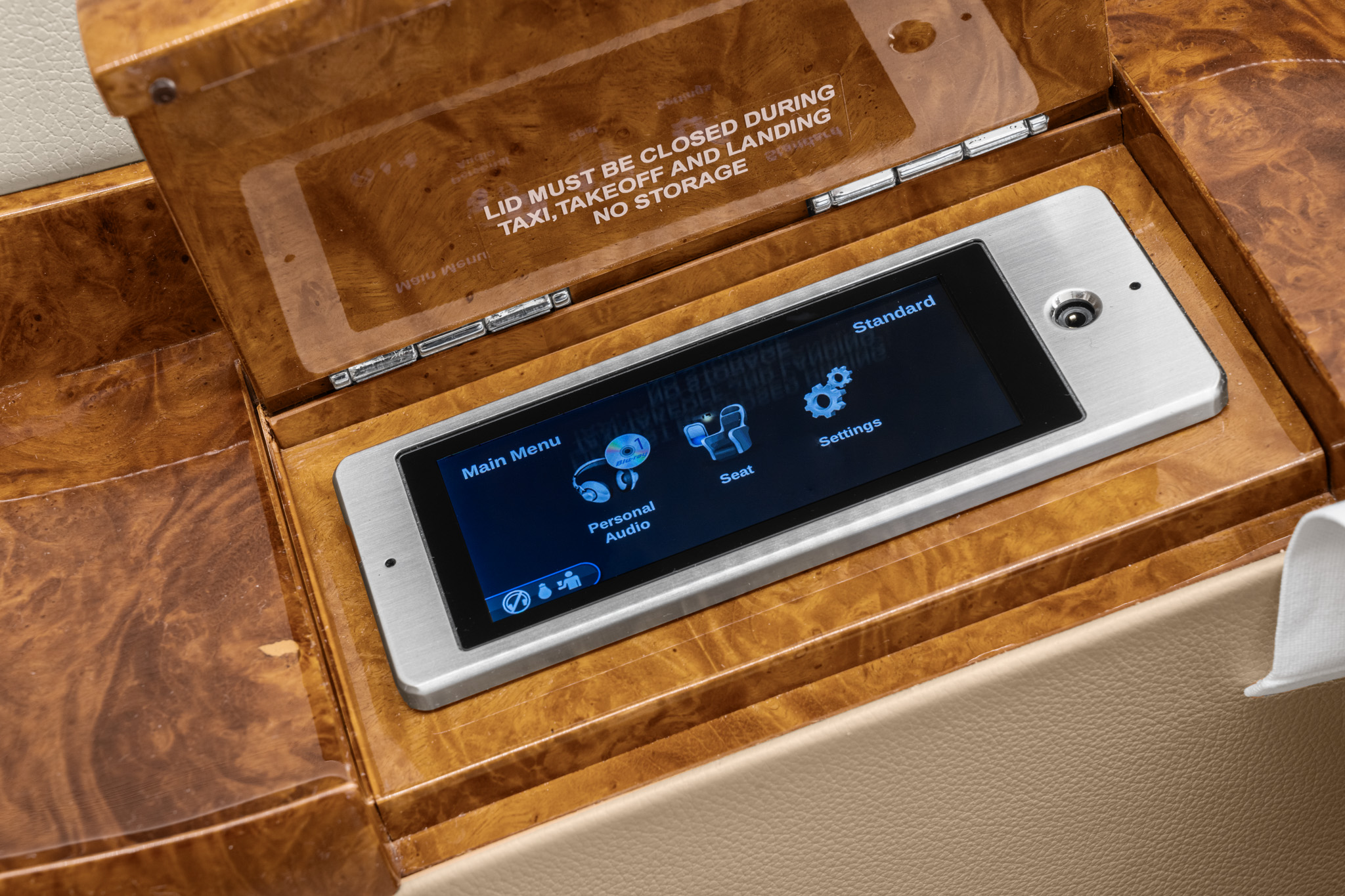 Photo of the Falcon 7x G-SPTX