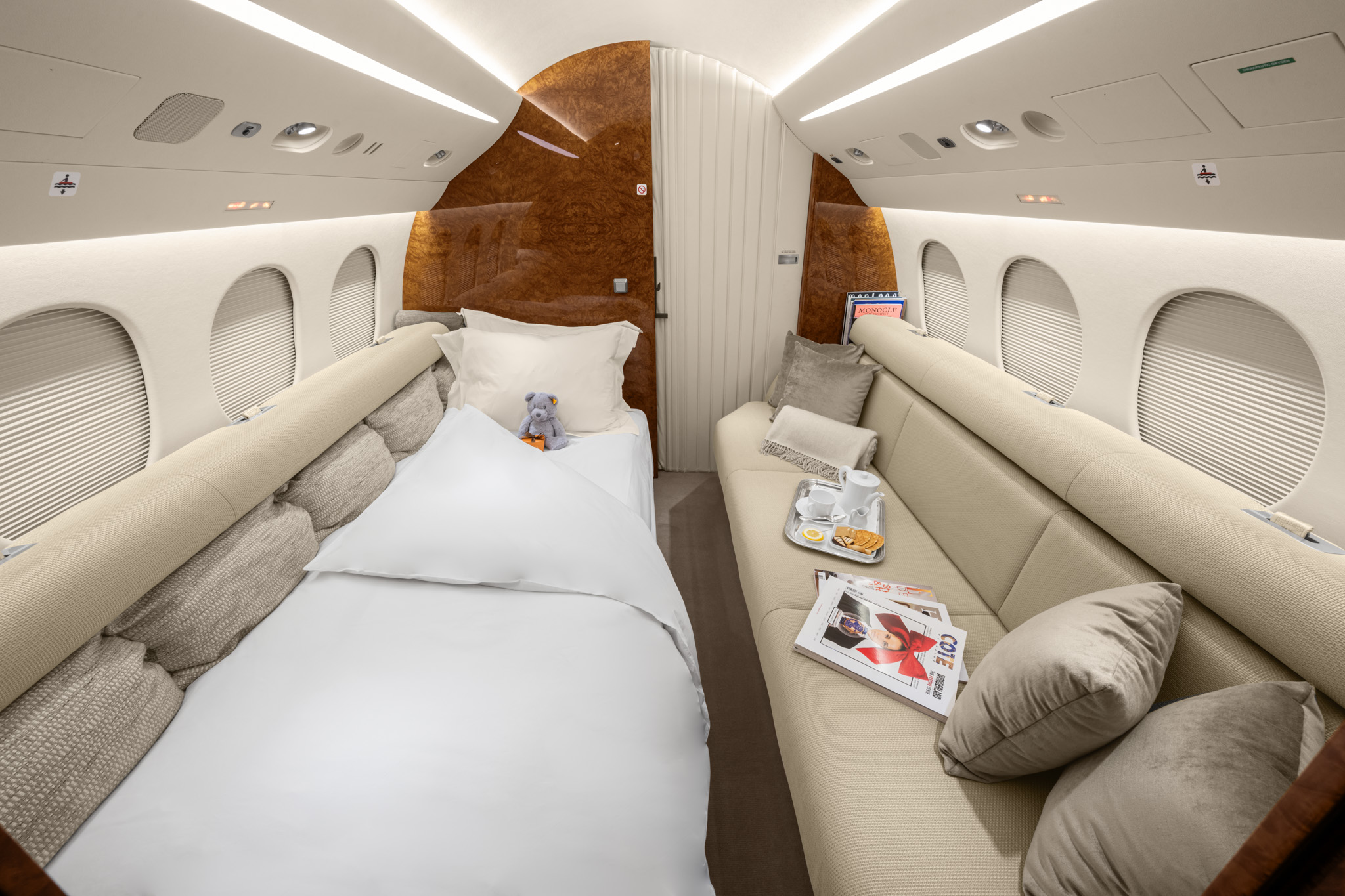 Photo of the Falcon 7x G-SPTX