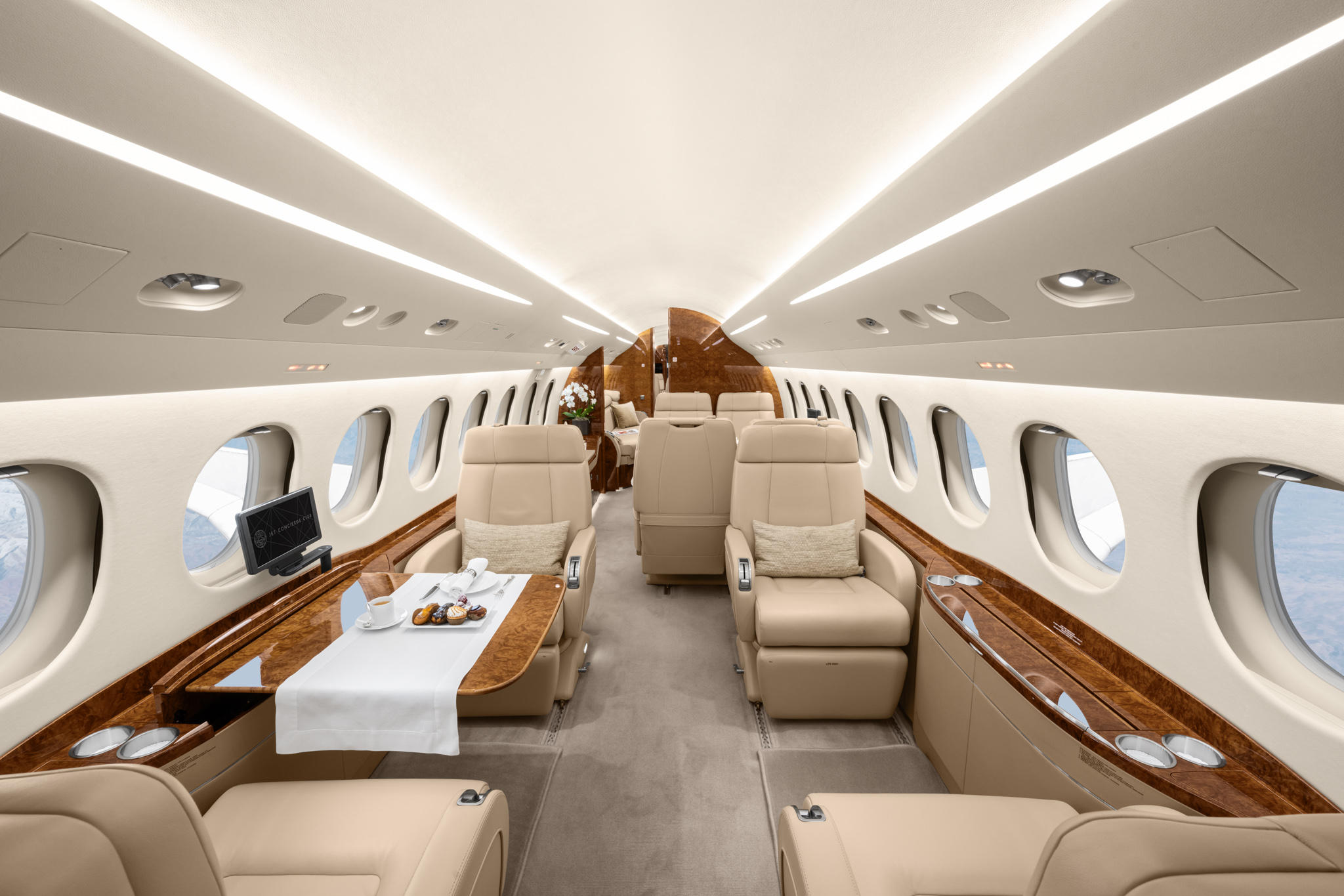Photo of the Falcon 7x G-SPTX