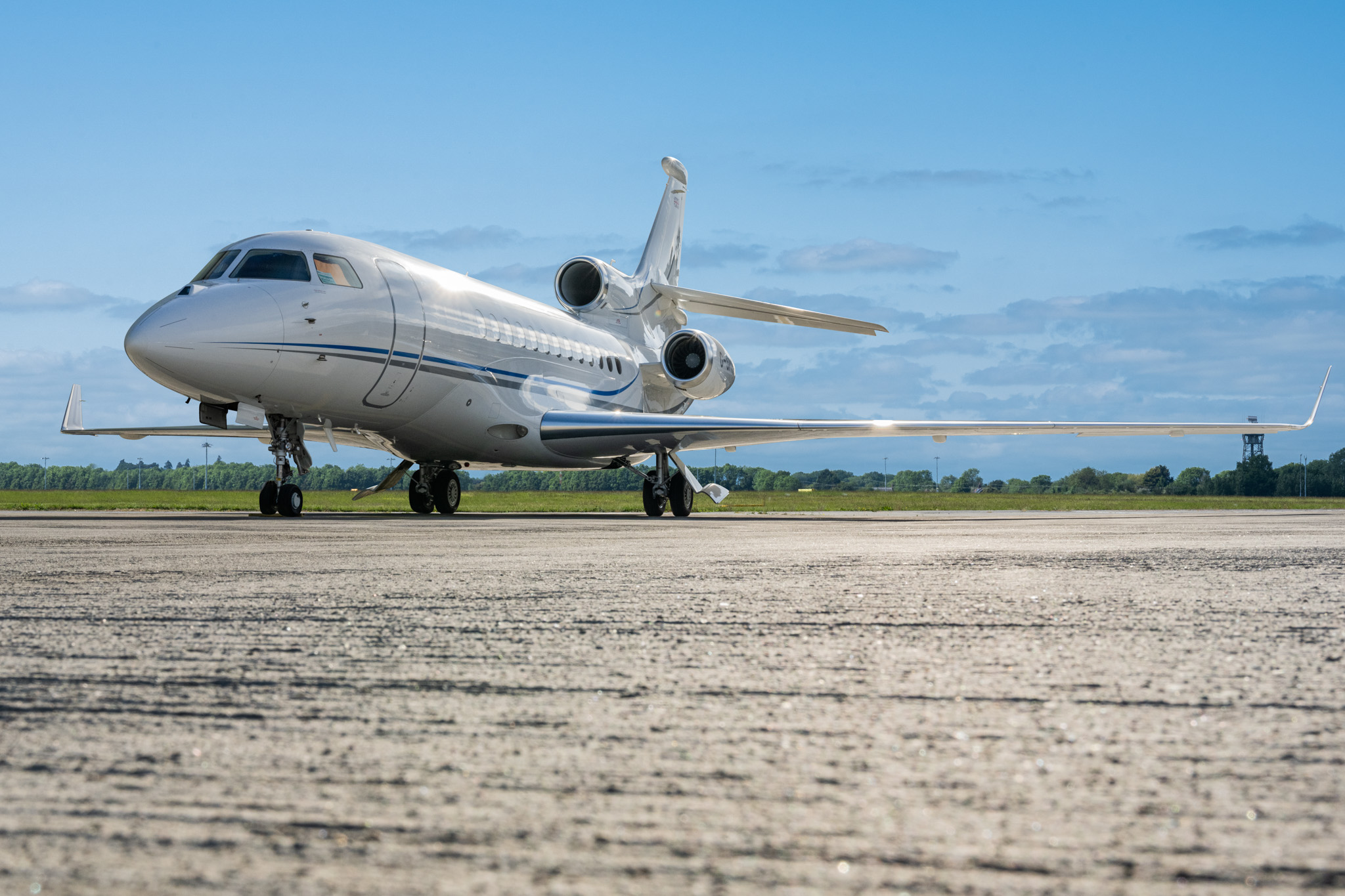 Photo of the Falcon 7x G-SPTX